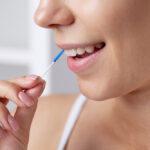 Comment utiliser les brossettes interdentaires ?